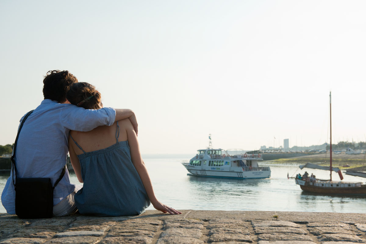 Amoureux face à la mer