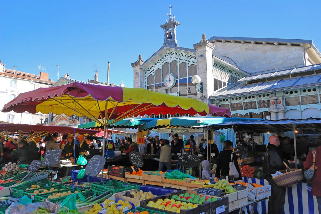 Marché central de La Rochelle Agenda à La Rochelle  La Rochelle Tourisme