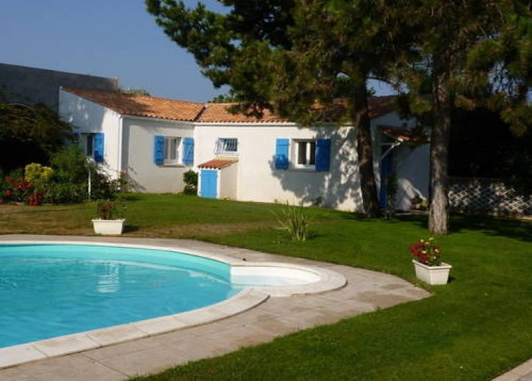 BOURGUIGNON FRANCIS - LA PETITE MAISON DU SOLEIL BOURGUIGNON FRANCIS - LA PETITE MAISON DU SOLEIL
