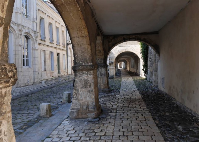 LA ROCHELLE SE DEVOILE... LA ROCHELLE SE DEVOILE...