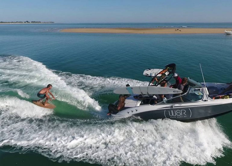 WAKE SURF RE - WSR WAKE SURF RE - WSR