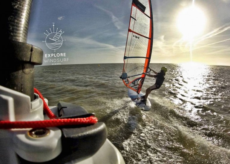 EXPLORE WINDSURF - PADDLE SCHOOL EXPLORE WINDSURF - PADDLE SCHOOL