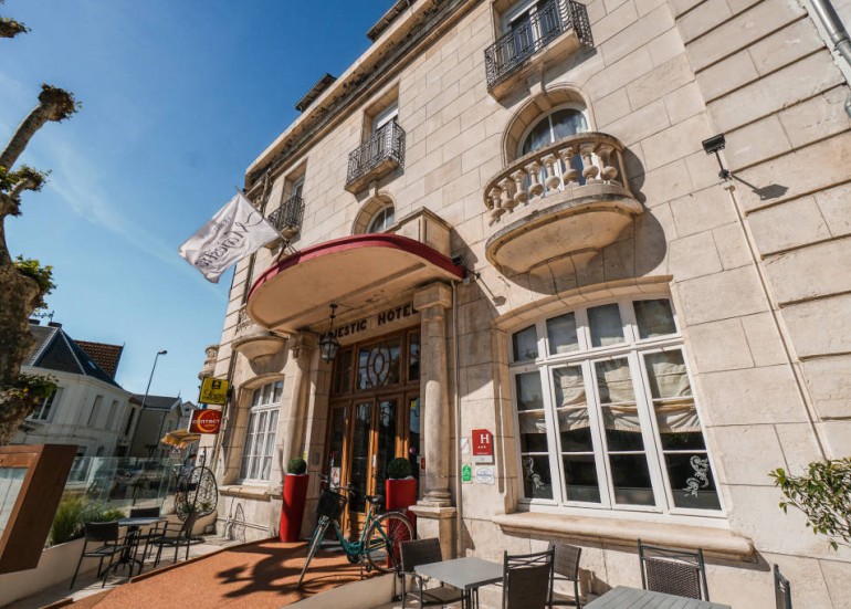 HOTEL MAJESTIC HOTEL MAJESTIC