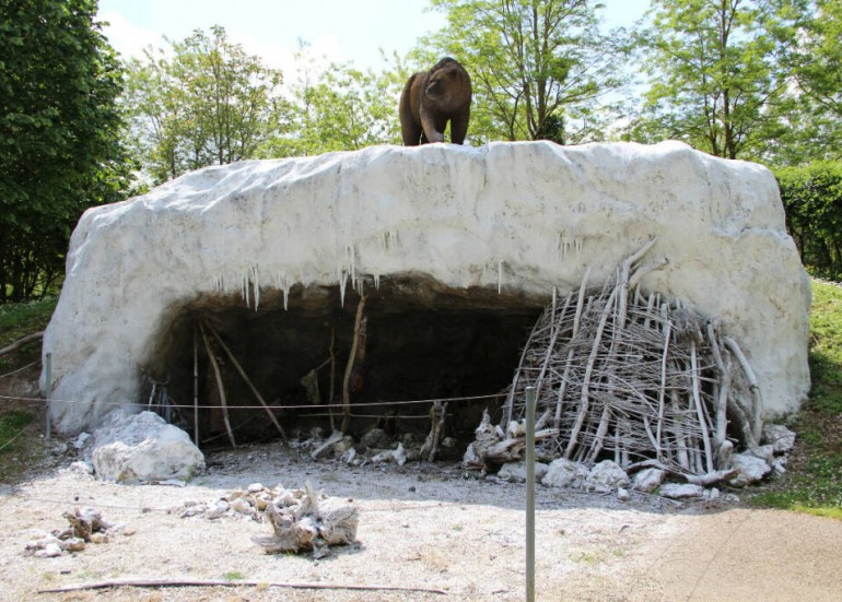 Reconstitution abri sous roche