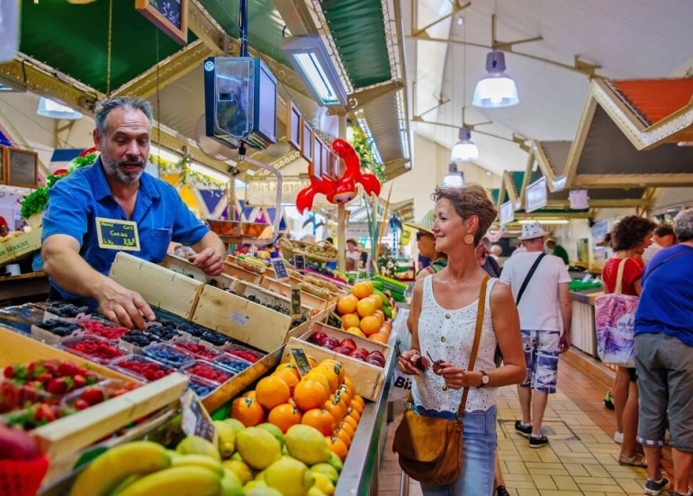 Le marché couvert de Châtelaillon Plage