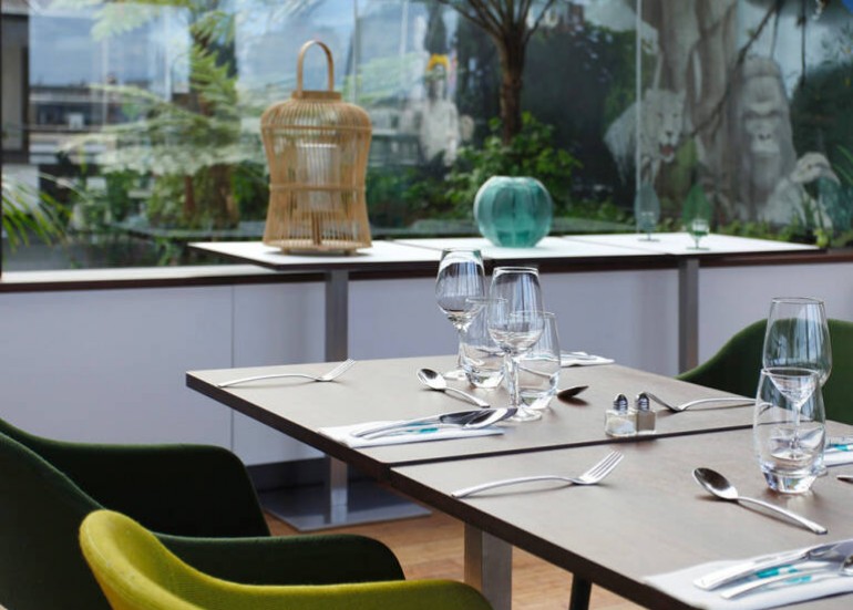 Brasserie Là-Haut - Table