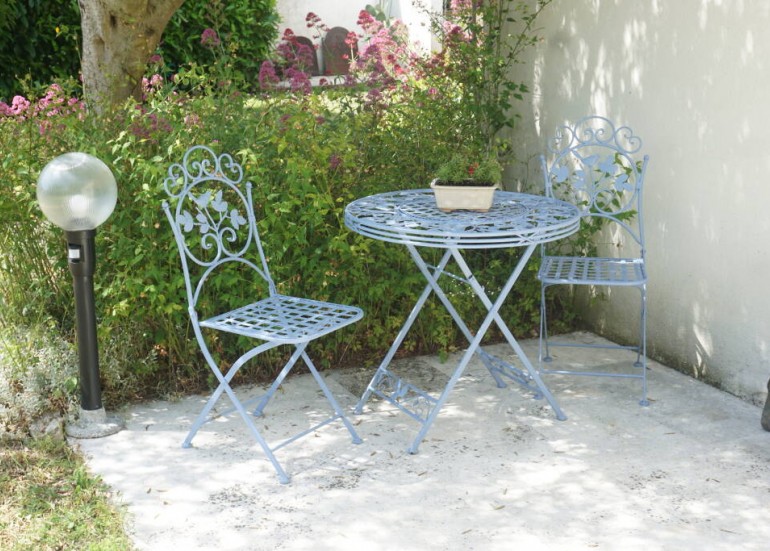 Table de jardin - Les Roches des Sables