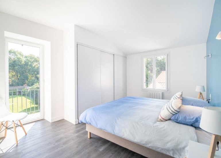 Chambre avec balcon