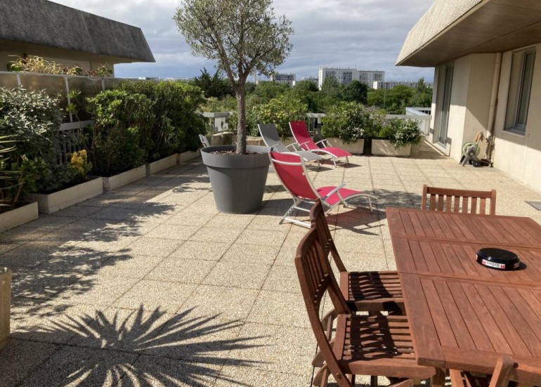 Terrasse 110 M2 triple exposiiton