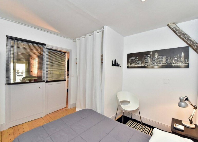 vue sur la pièce de vie de la chambre "New York"