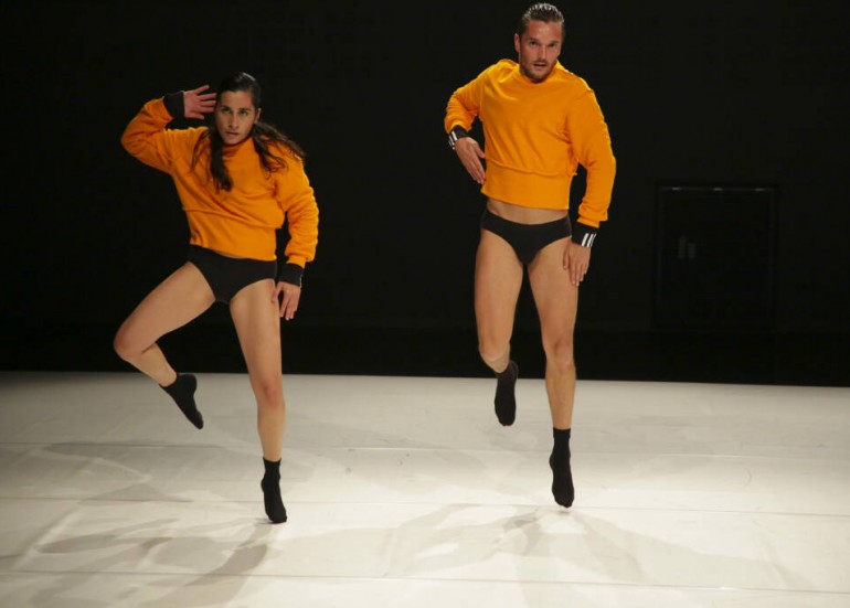 Danse - Abdomen - La Grive Danse - Abdomen - La Grive