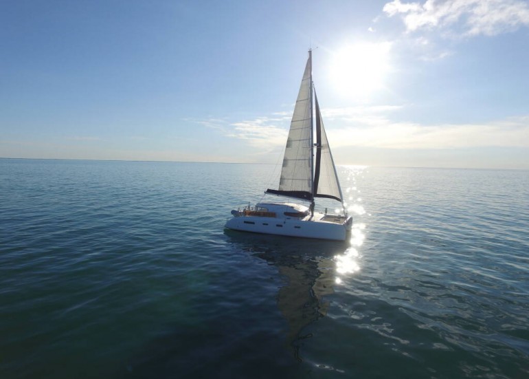 Catamaran Aldabra au soleil