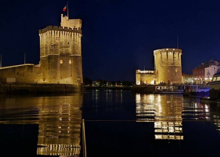 Les Tours de nuit - La Voile pour Tous