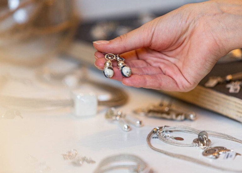 Boutique de bijoux artisanaux - Retour de Plage La Rochelle