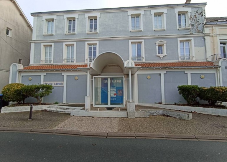 exterieur espace carnot chatelaillon plage