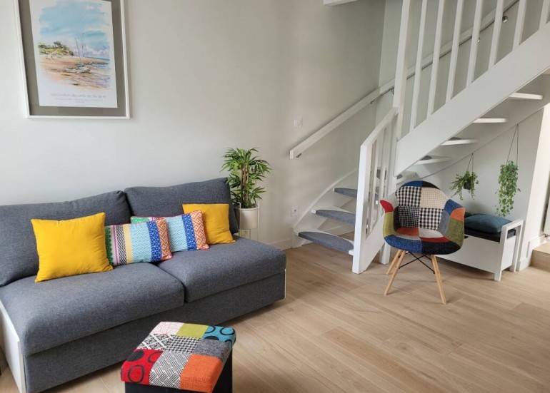 Maison 3 personnes - Bleu et bois