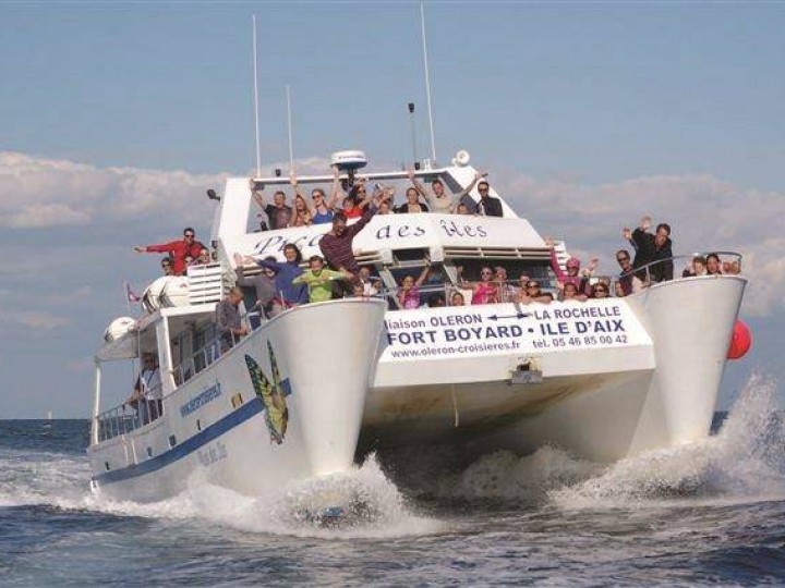 Saint Denis Croisieres Liaisons Maritimes A La Rochelle La Rochelle Tourisme