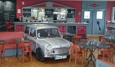 BISTRO LYLY BISTRO LYLY
