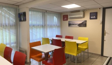 SALLE PETIT DEJEUNER