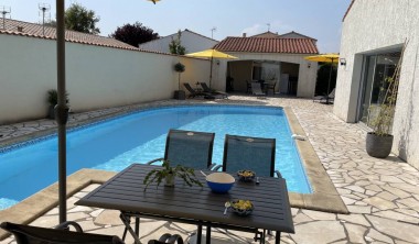 Chambres d'hôtes 9 personnes - Les Pertuis Rochelais Terrasse Piscine
