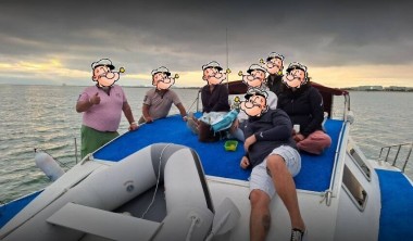 Sortie journée en catamaran - Ocean Cruise Sur le toit de la cabine