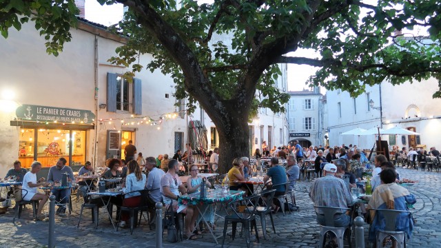  Terrasses de la place de la Fourche