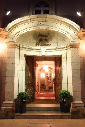 Hotel industry trends report JUILLET 2023